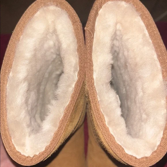 Women’s Koolaburra Chestnut Suede Boots - Picture 7 of 8